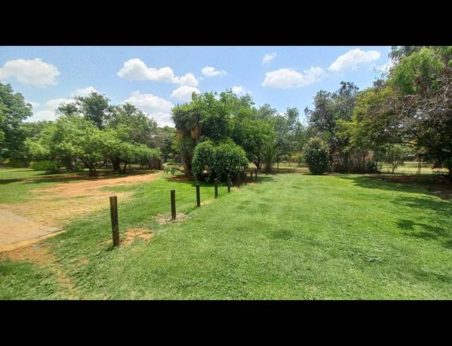 FARM FOR SALE IN KAMEELDRIFT EAST